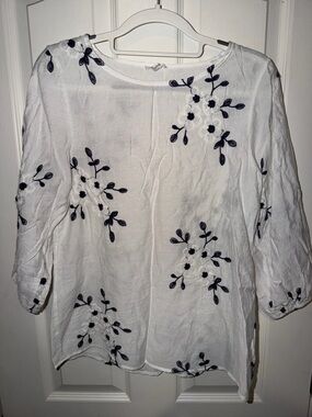 Kindred White Floral Embroidered Women’s Tunic Top size PS